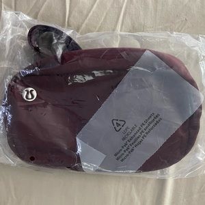 NWT Lululemon Athletica Everywhere Belt Bag in Red Merlot - RDMR